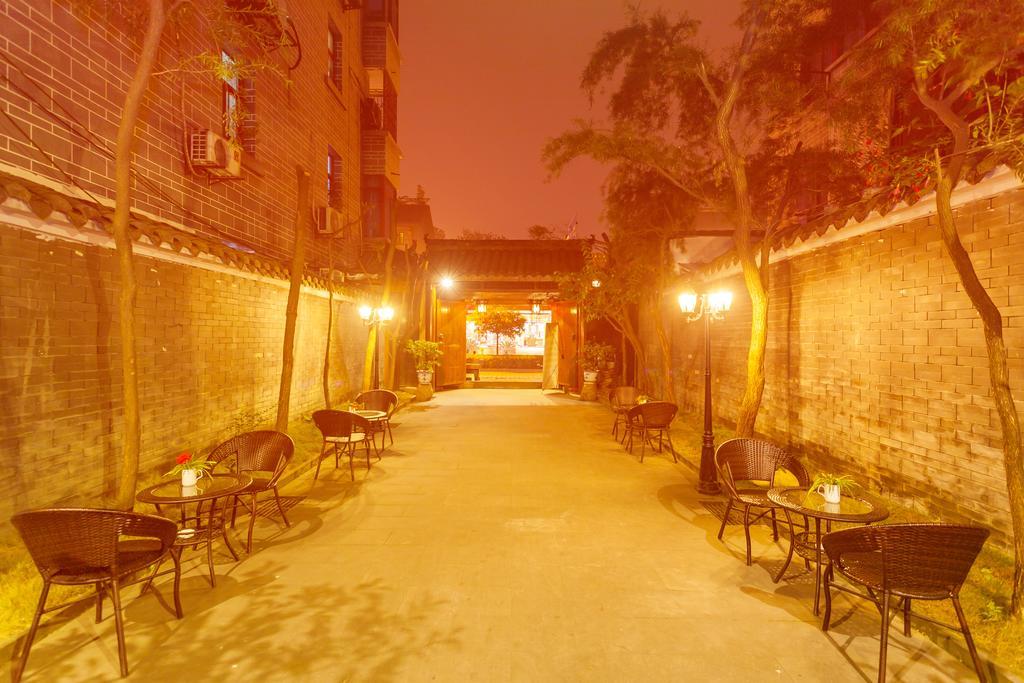 Starway Flower Hotel Chengdu Exteriör bild